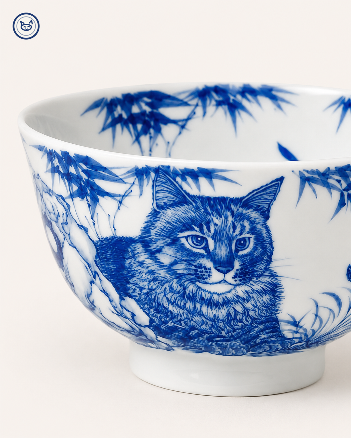 Blue-and-white cat and bamboo chicken-heart cup, Jingdezhen