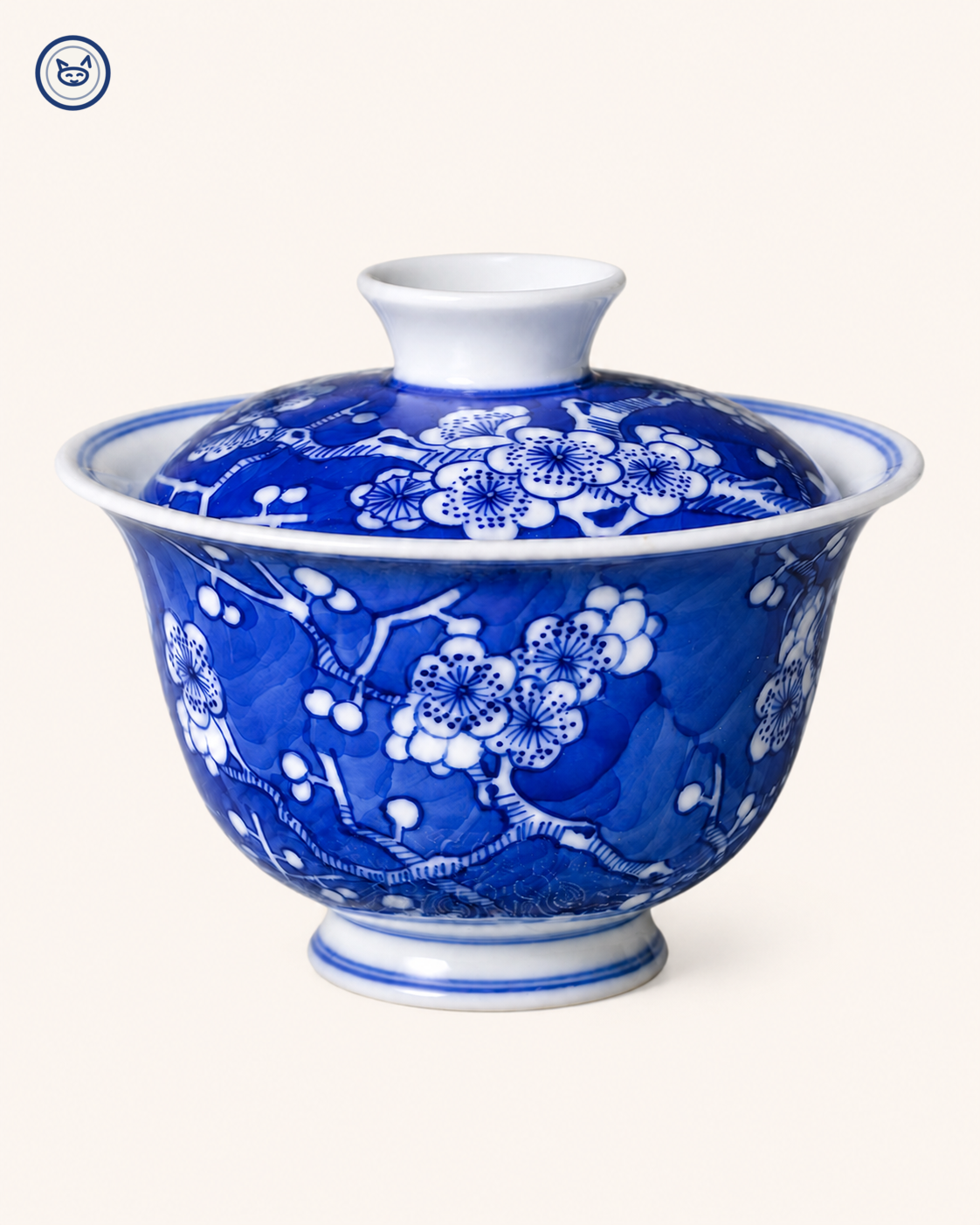 Blue-and-white ice-plum gaiwan, white prunus reserved on cobalt ground, Jingdezhen