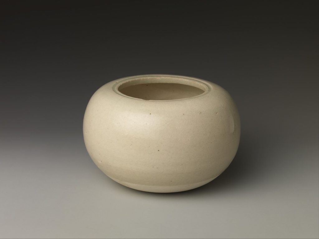 White-glazed porcelain bowl, Sui to Tang dynasty, The Met