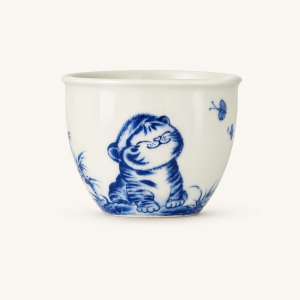 Blue-and-white tiger cub tea cup with bamboo, Jingdezhen
